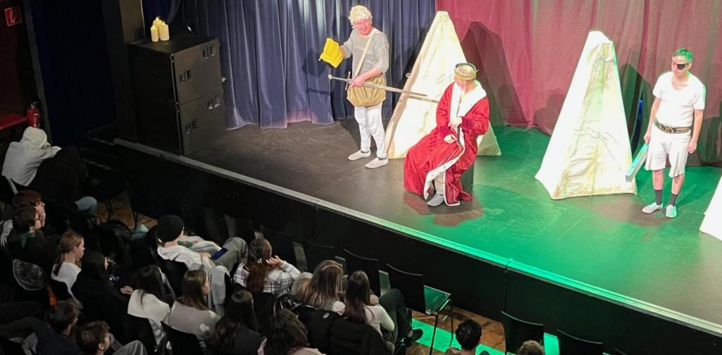 „Superkontrakkordibus" Feinripp Ensemble „Superkontrakkordibus" Feinripp Ensemble